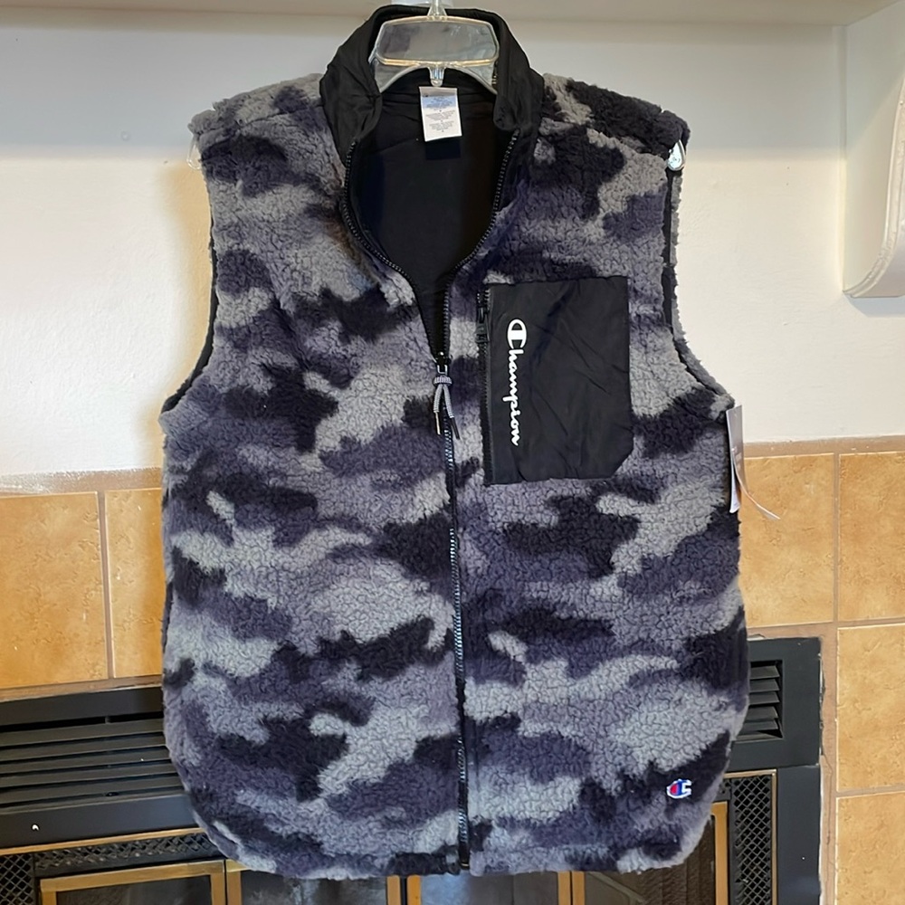 🟧🟧 Champion Mens Sherpa Reversible Vest (size M) NWT